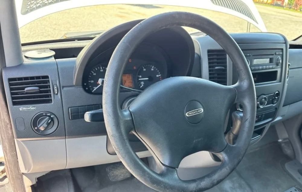 2011 Freightliner Sprinter 2500 Cargo Van
180119 miles
Ships nationwide
#A2856354