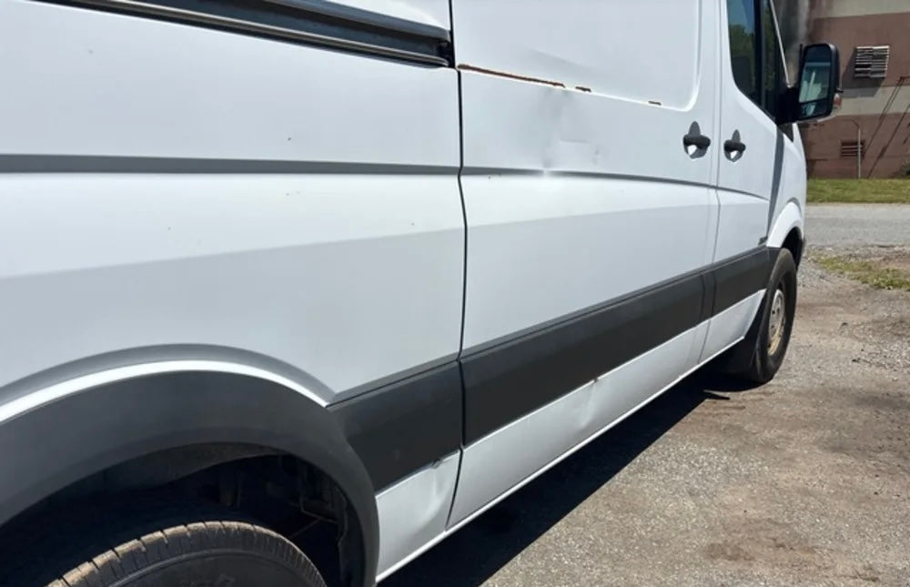 2011 Freightliner Sprinter 2500 Cargo Van
180119 miles
Ships nationwide
#A2856354