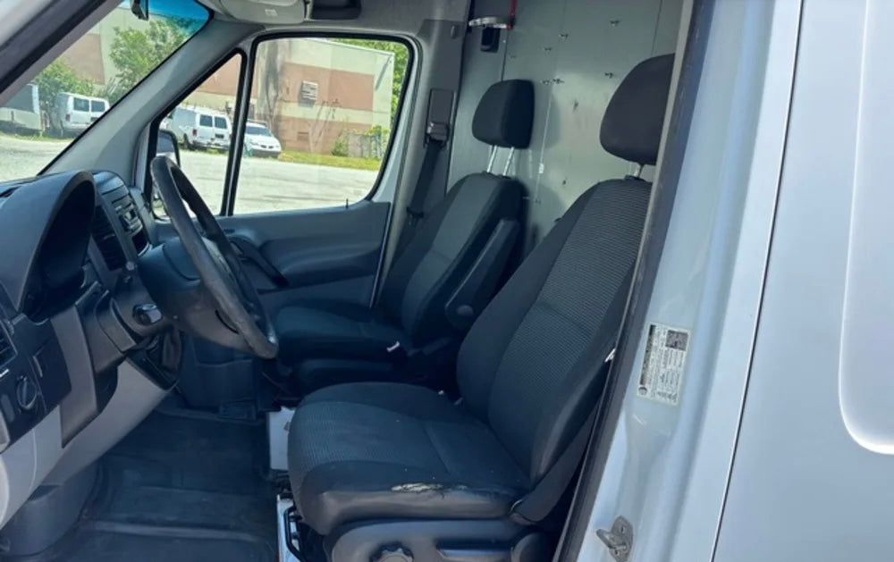 2011 Freightliner Sprinter 2500 Cargo Van
180119 miles
Ships nationwide
#A2856354