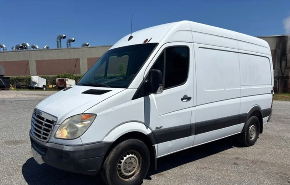 2011 Freightliner Sprinter 2500 Cargo Van
180119 miles
Ships nationwide
#A2856354