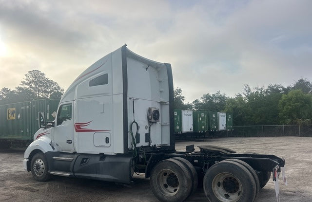 2020 Kenworth T680 6x4 T/A Sleeper Truck Tractor